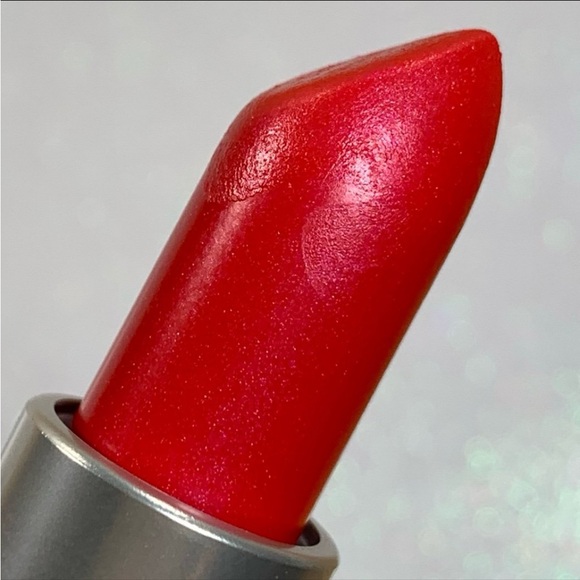 MAC Lipstick Fusion Pink - Picture 4 of 8